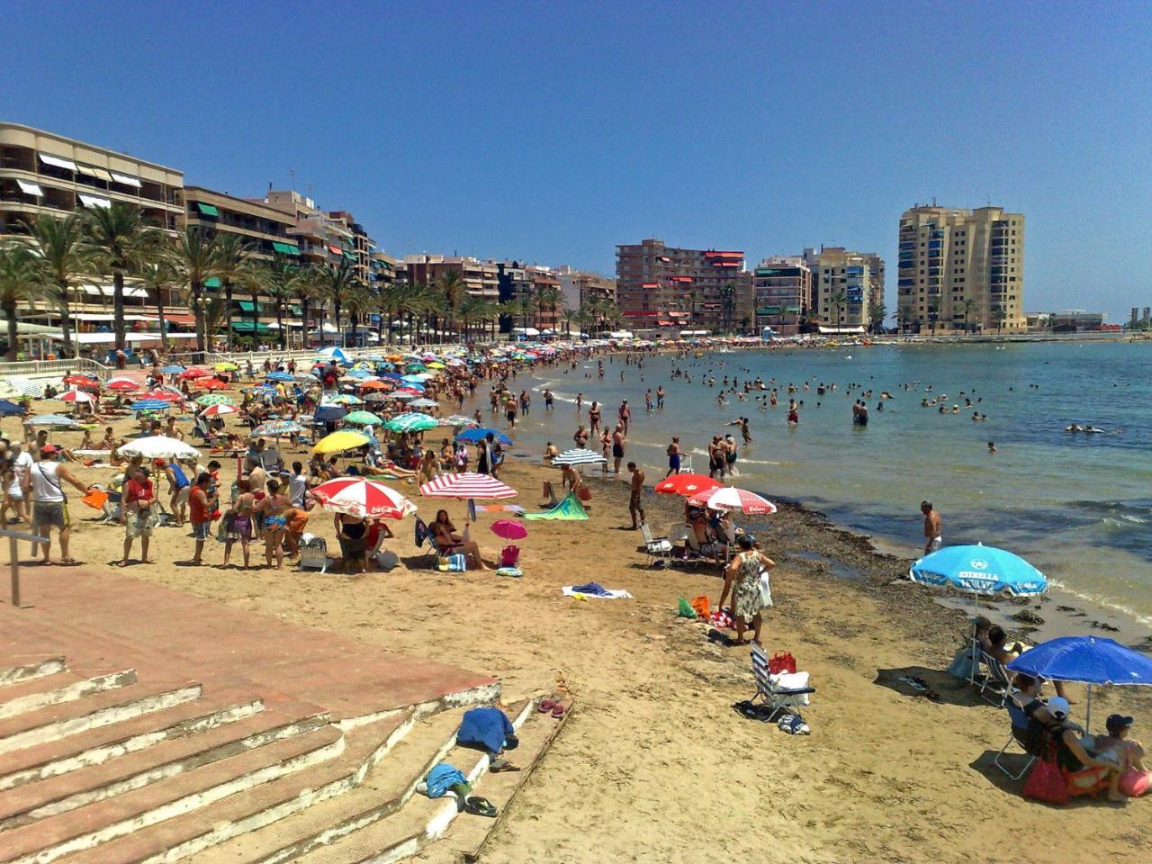Homely Apartments Playa De Los Locos Torrevieja Bagian luar foto