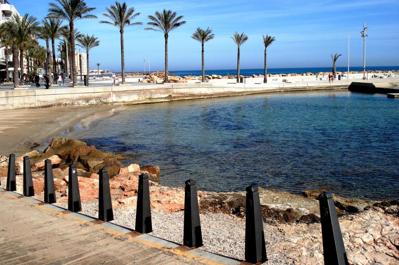 Homely Apartments Playa De Los Locos Torrevieja Bagian luar foto