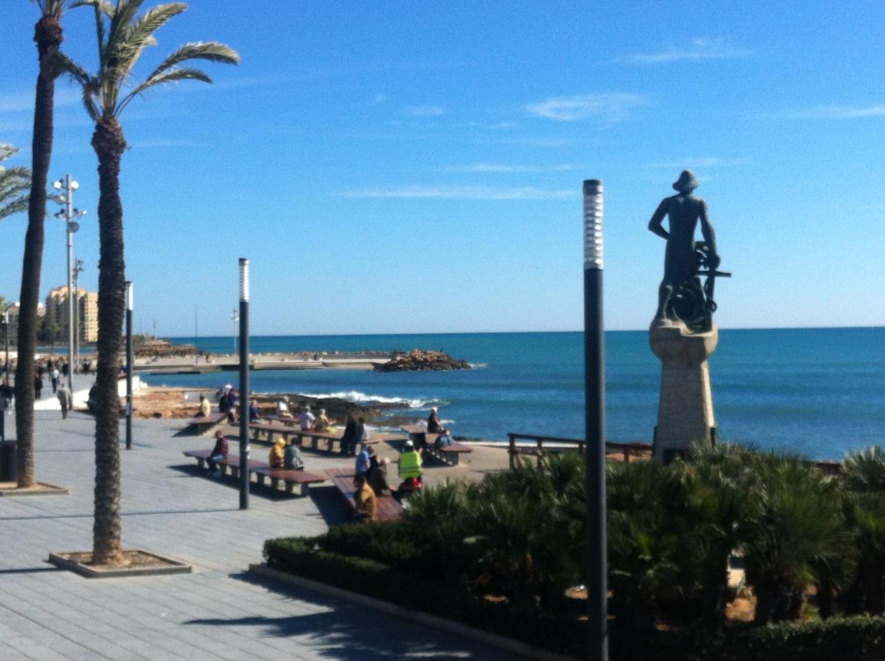 Homely Apartments Playa De Los Locos Torrevieja Bagian luar foto
